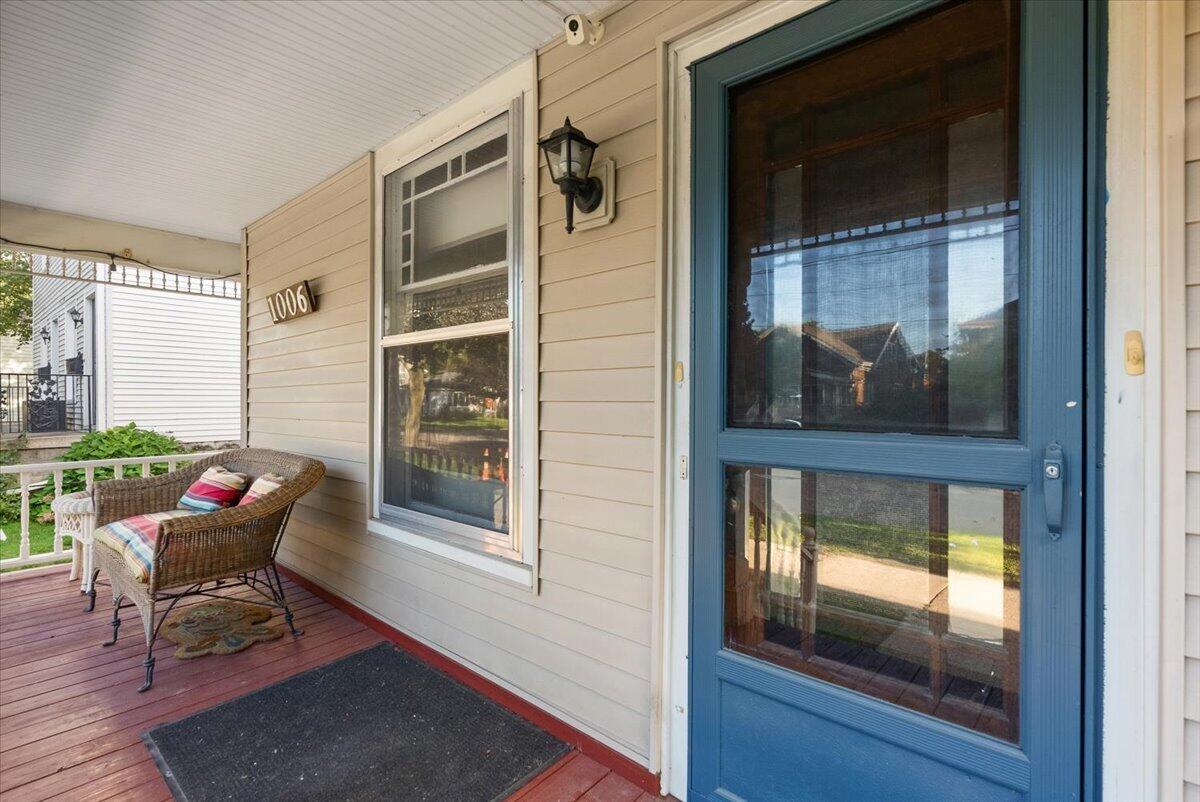 Photo 2 of Single family home for sale at 1006 Hovey St, Grand Rapids, MI 49504 | MLS# 70558150 | Listing updated on 2026-09-18