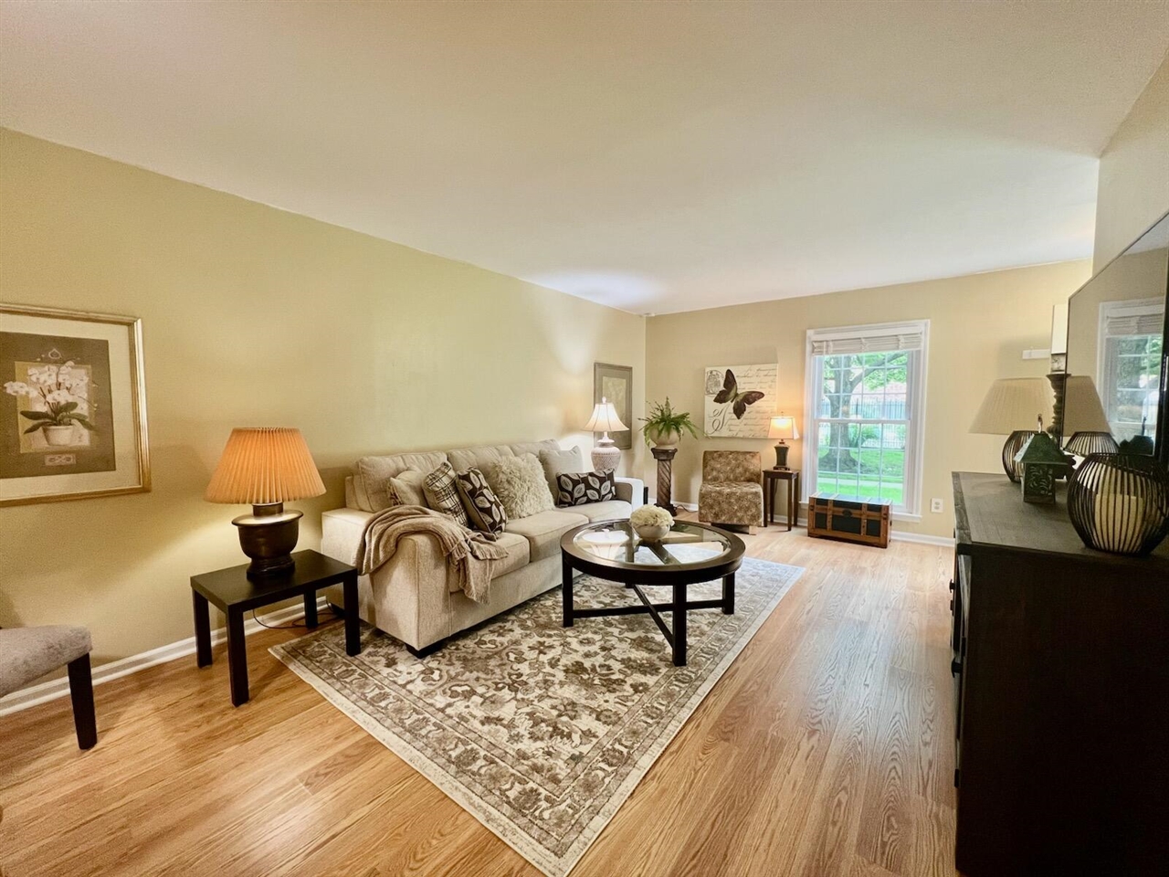 Photo 3 of Condo for sale at 2505 Abbington Dr #137, Grand Rapids, MI 49506 | MLS# 70558266 | Listing updated on 2026-09-13