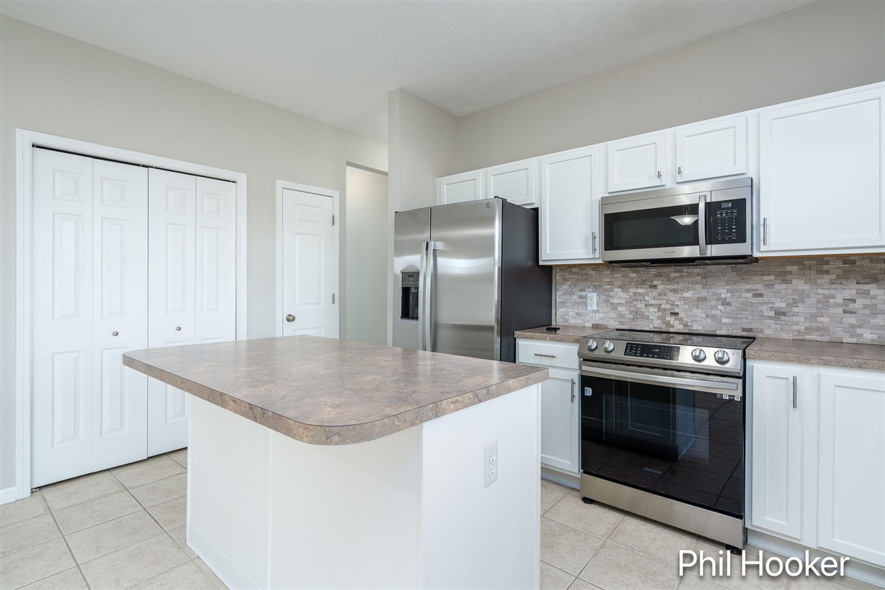 Photo 4 of Single family home for sale at 2125 Orchard Ridge Dr, Grand Rapids, MI 49534 | MLS# 70558283 | Listing updated on 2026-09-14