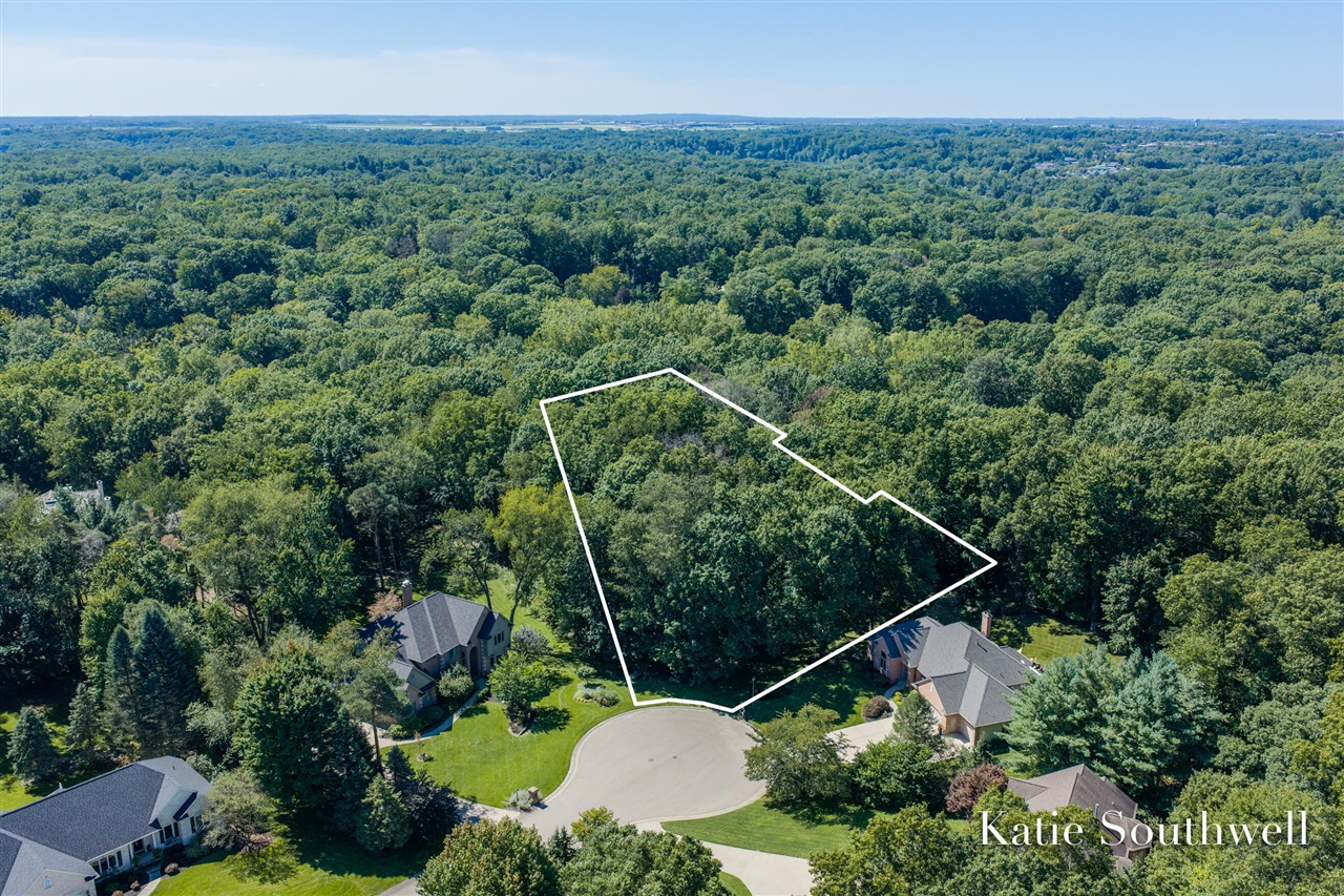 Photo 2 of Sale Pending at 7670 Wood Violet Ct, Ada, MI 49301 | MLS# 70558286 | Listing updated on 2026-09-18
