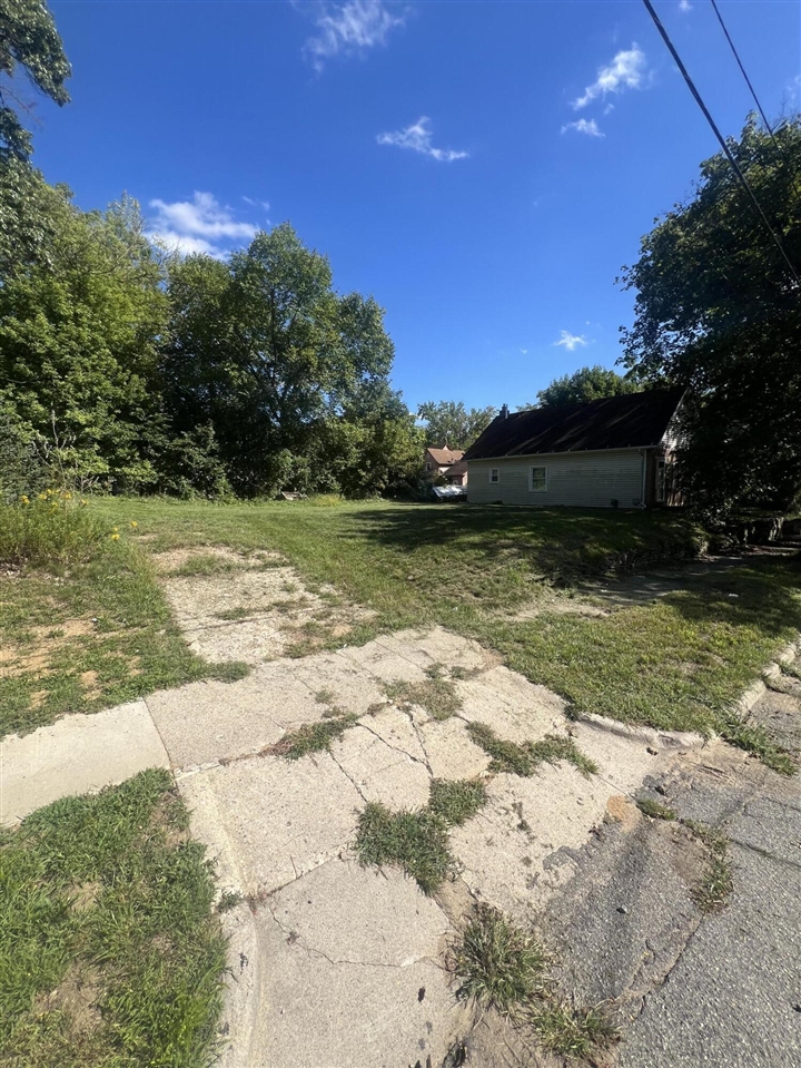 Photo 3 of Land for sale at 1205 Williams St, Jackson, MI 49203 | MLS# 70558310 | Listing updated on 2026-09-17