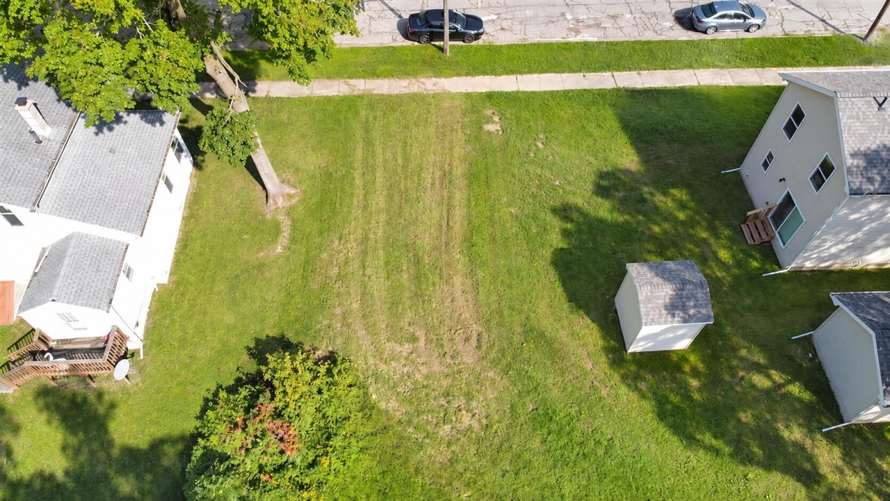 Photo 3 of Land for sale at 704 Irving St, Jackson, MI 49202 | MLS# 70558317 | Listing updated on 2026-09-12
