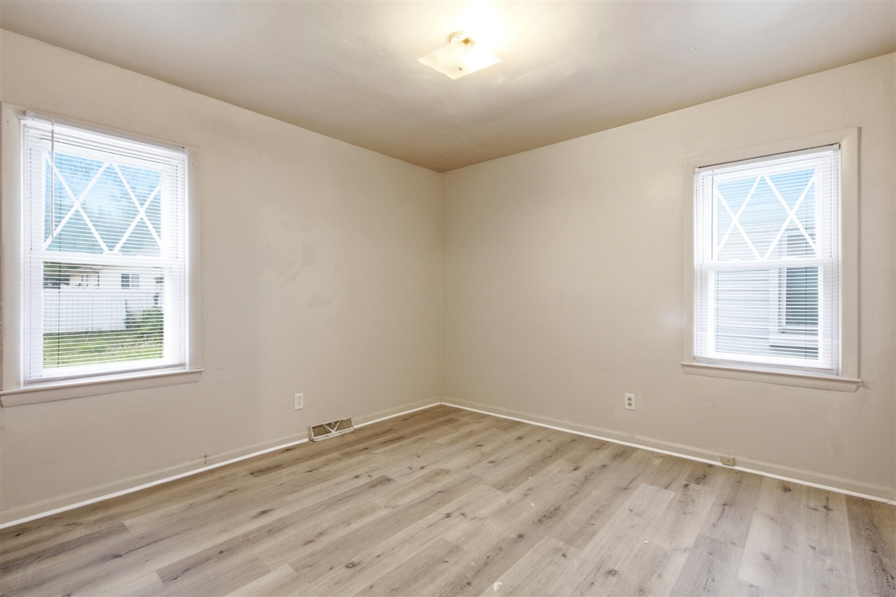 Photo 2 of Single family home for sale at 28919 Powers St, Westland, MI 48186 | MLS# 70558365 | Listing updated on 2026-09-18