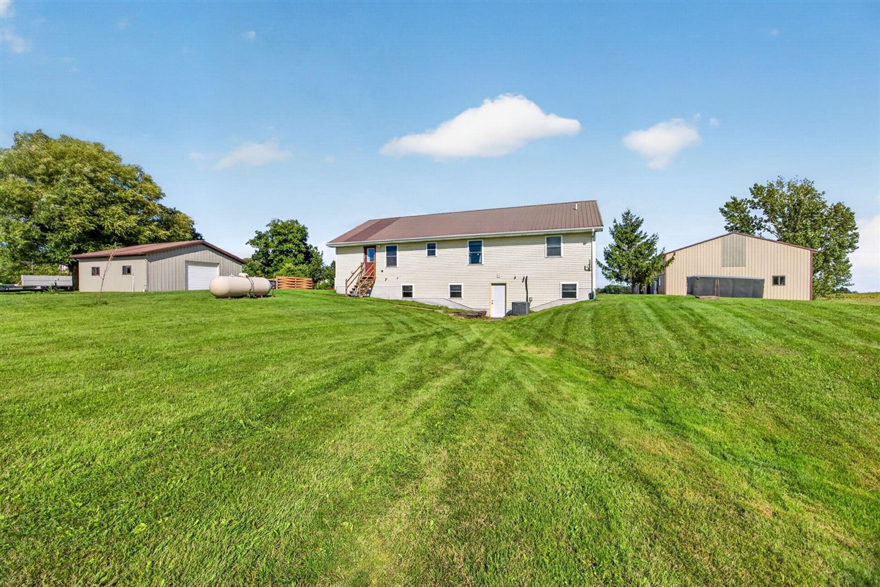 Photo 4 of Single family home for sale at 4085 N Whiteville Rd, Rosebush, MI 48878 | MLS# 70558369 | Listing updated on 2026-09-14