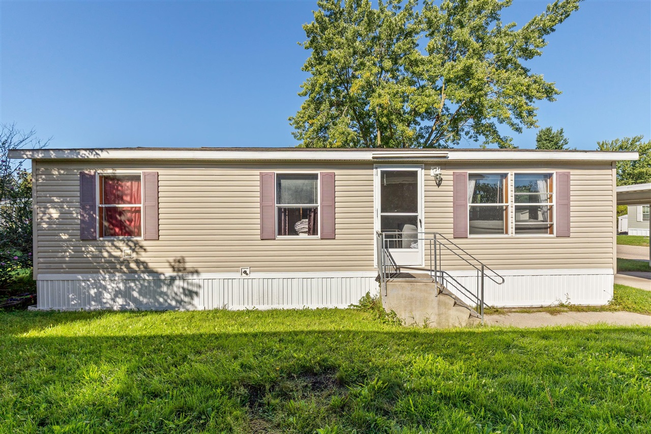 Single family home for sale at 144 Fescue Dr, Grand Rapids, MI 49548 | MLS# 70558374