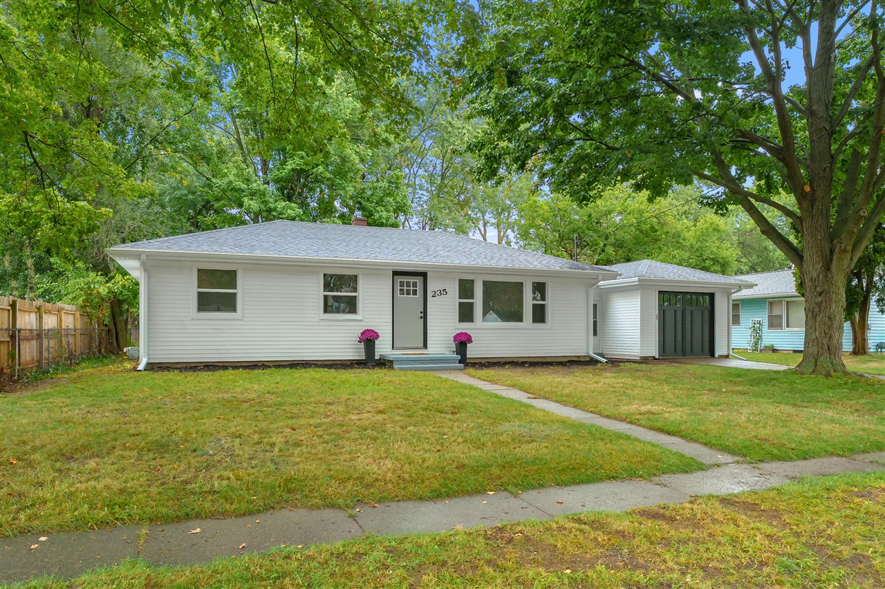 Photo 2 of Single family home for sale at 235 Connecticut Dr, Portage, MI 49024 | MLS# 70558375 | Listing updated on 2026-09-13