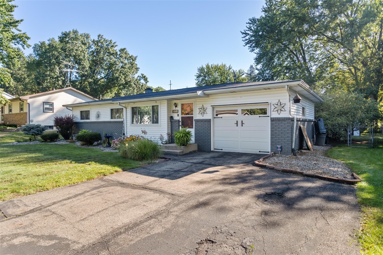 Photo 2 of Single family home for sale at 339 Minges Rd, Battle Creek, MI 49015 | MLS# 70558379 | Listing updated on 2026-09-15