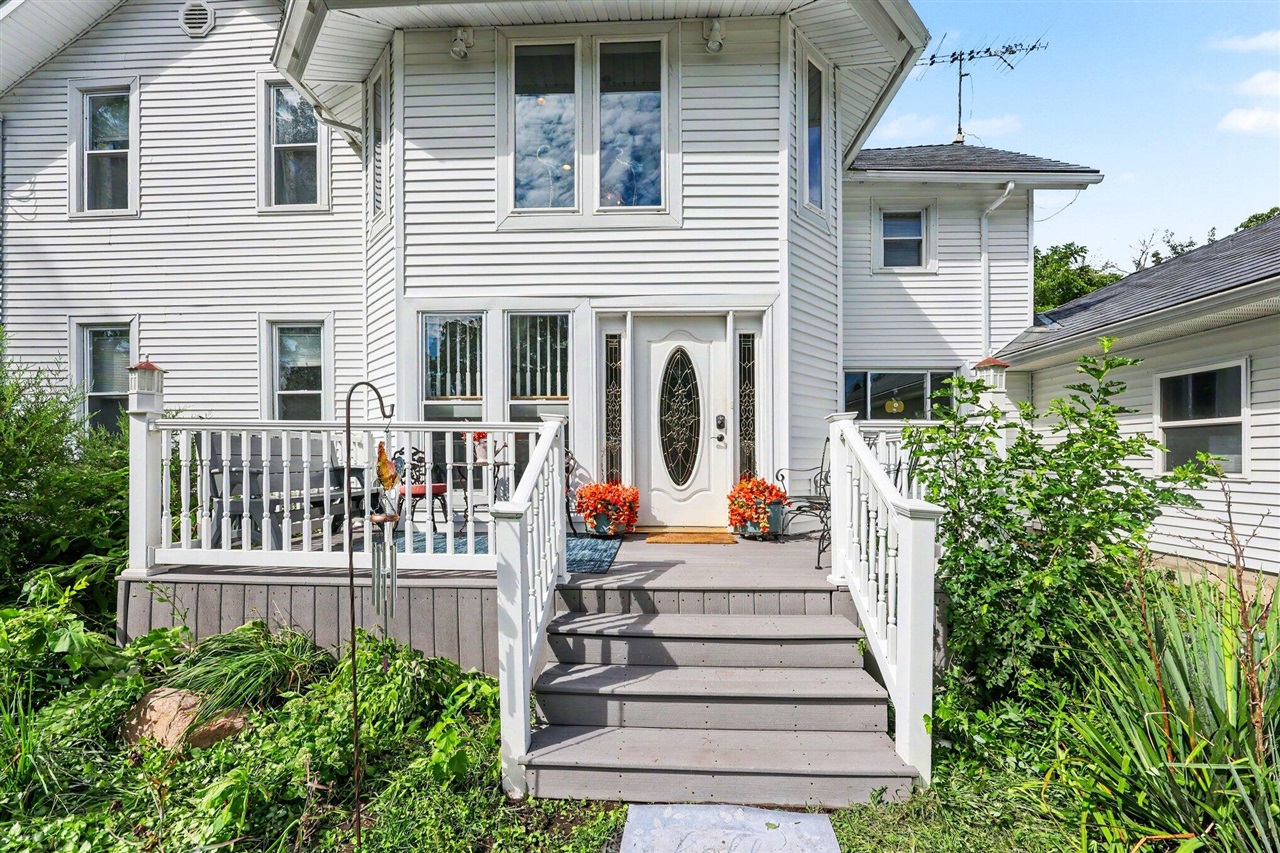 Photo 2 of Single family home for sale at 3600 Jonesville Rd, Jonesville, MI 49250 | MLS# 70558389 | Listing updated on 2026-09-13