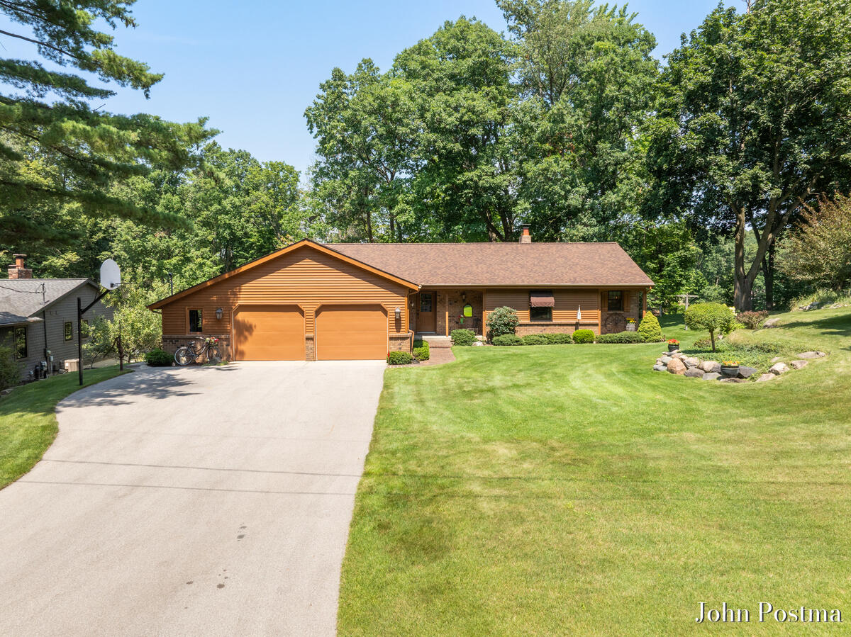 Photo 2 of Sale Pending at 7786 Thornapple Byp Dr, Grand Rapids, MI 49512 | MLS# 70558525 | Listing updated on 2026-10-07