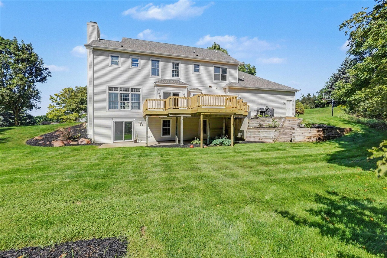 Photo 2 of Single family home for sale at 7520 Steeplebush Ln, Belmont, MI 49306 | MLS# 70558553 | Listing updated on 2026-09-17