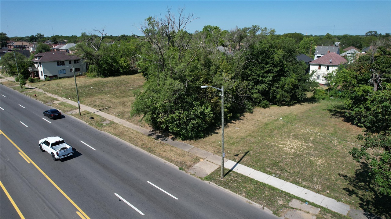 Photo 2 of Land for sale at 1986 W Davison St, Detroit, MI 48238 | MLS# 70558603 | Listing updated on 2026-09-15
