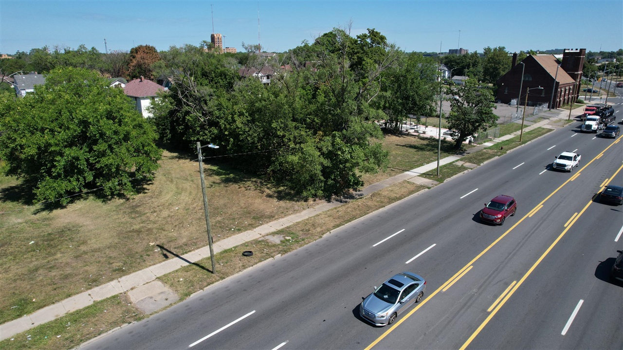 Photo 4 of Land for sale at 1986 W Davison St, Detroit, MI 48238 | MLS# 70558603 | Listing updated on 2026-09-15