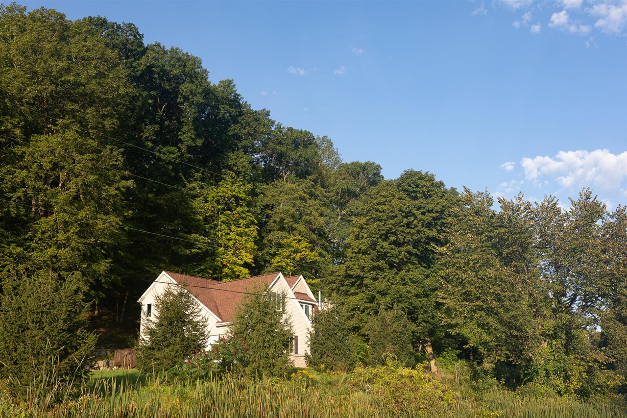 Photo 3 of Single family home for sale at 8824 Grand River Dr, Ada, MI 49301 | MLS# 70558622 | Listing updated on 2026-09-16