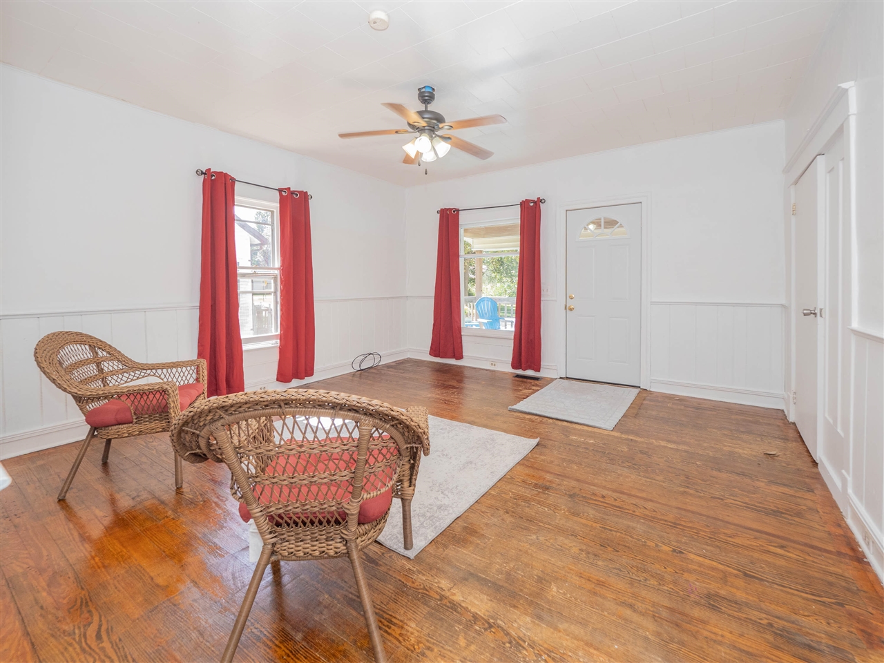 Photo 4 of Single family home for sale at 118 S West, Lawton, MI 49065 | MLS# 70558625 | Listing updated on 2026-09-15