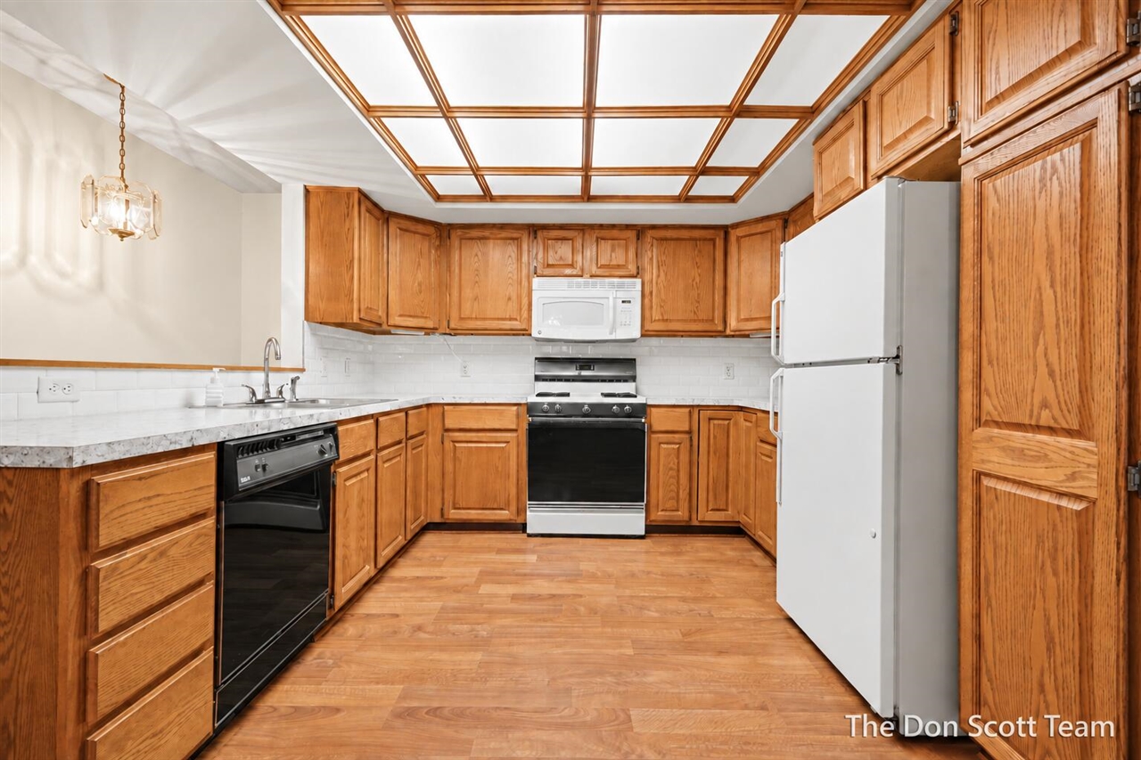 Photo 3 of Condo for sale at 1134 Amberwood W Dr, Byron Center, MI 49315 | MLS# 70558719 | Listing updated on 2026-09-24