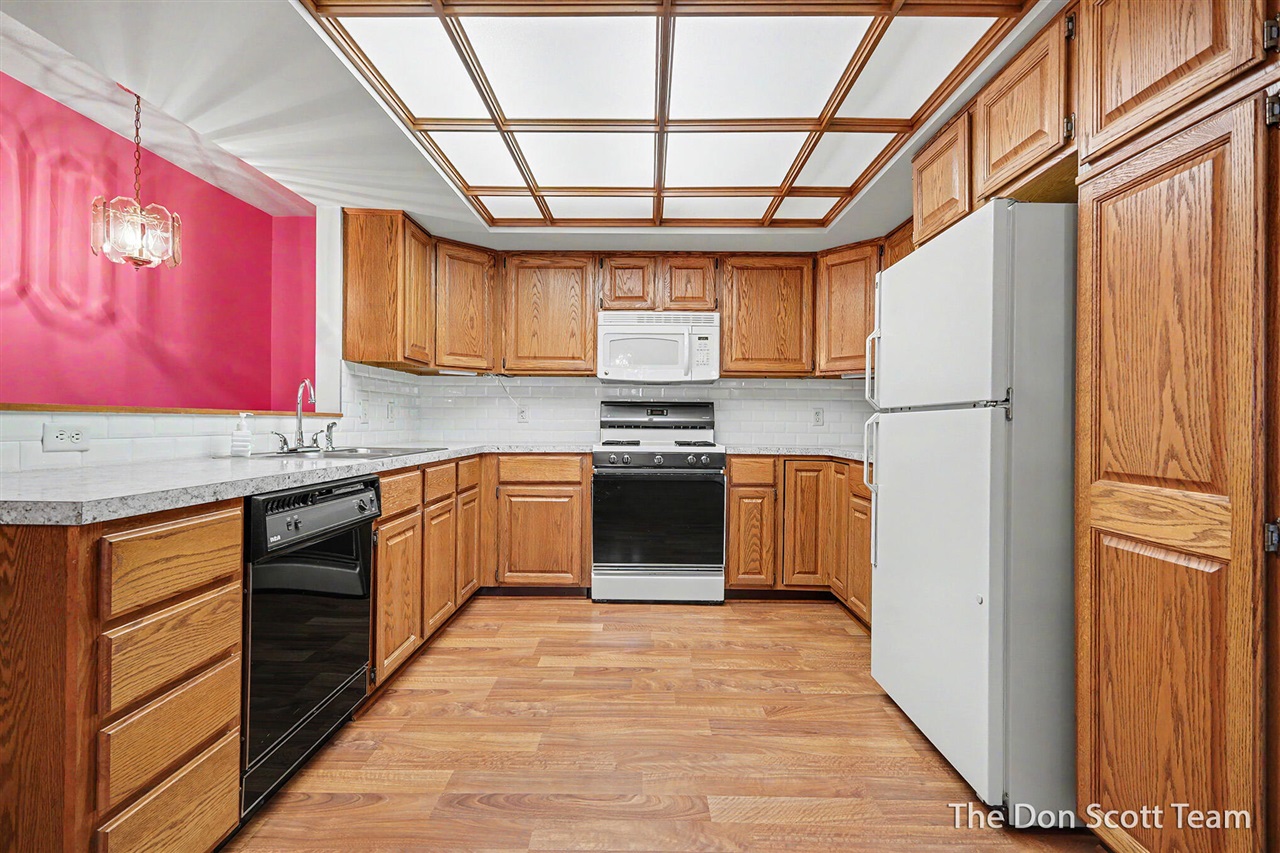 Photo 3 of Condo for sale at 1134 Amberwood W Dr, Byron Center, MI 49315 | MLS# 70558719 | Listing updated on 2026-09-16