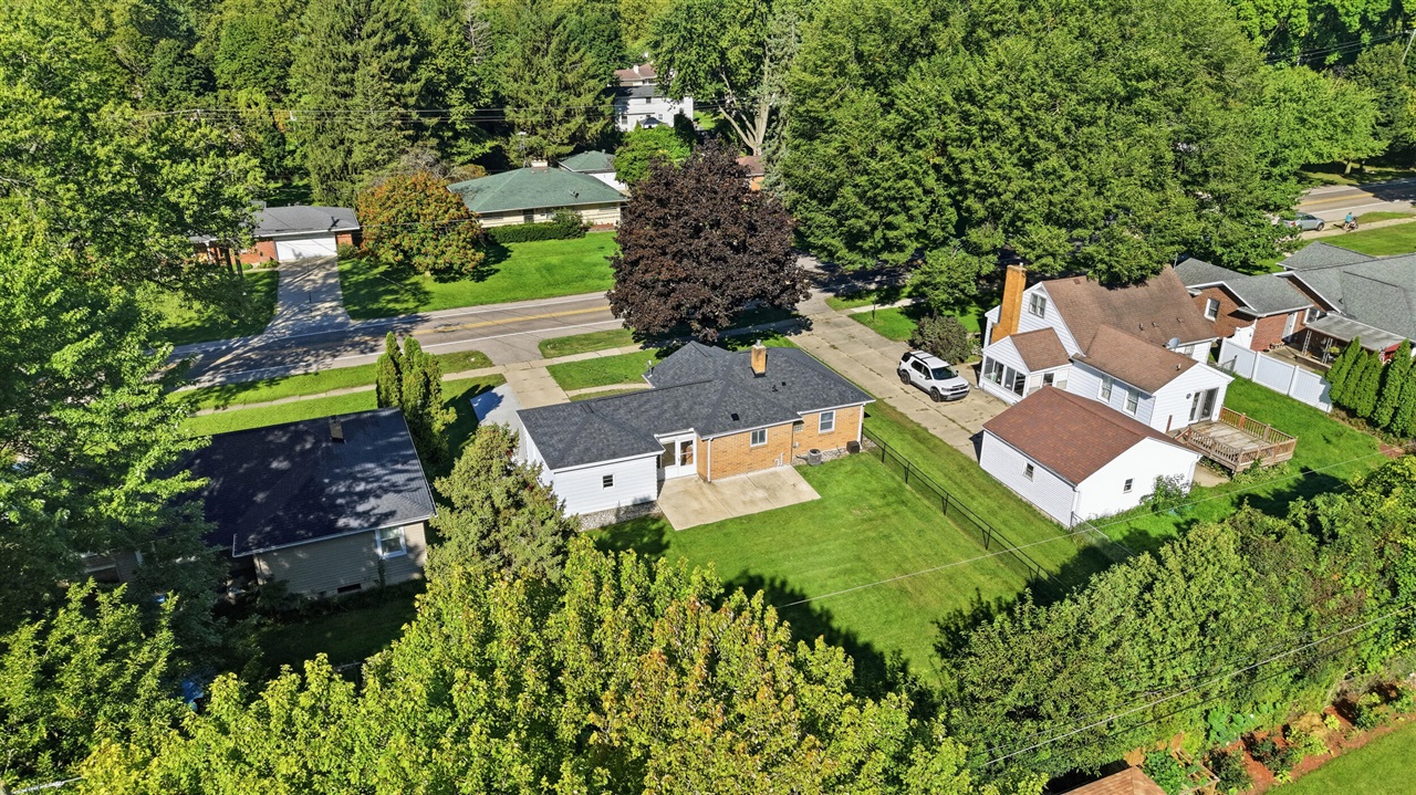 Photo 3 of Single family home for sale at 44 Covell Ave, Grand Rapids, MI 49504 | MLS# 70558819 | Listing updated on 2026-09-18