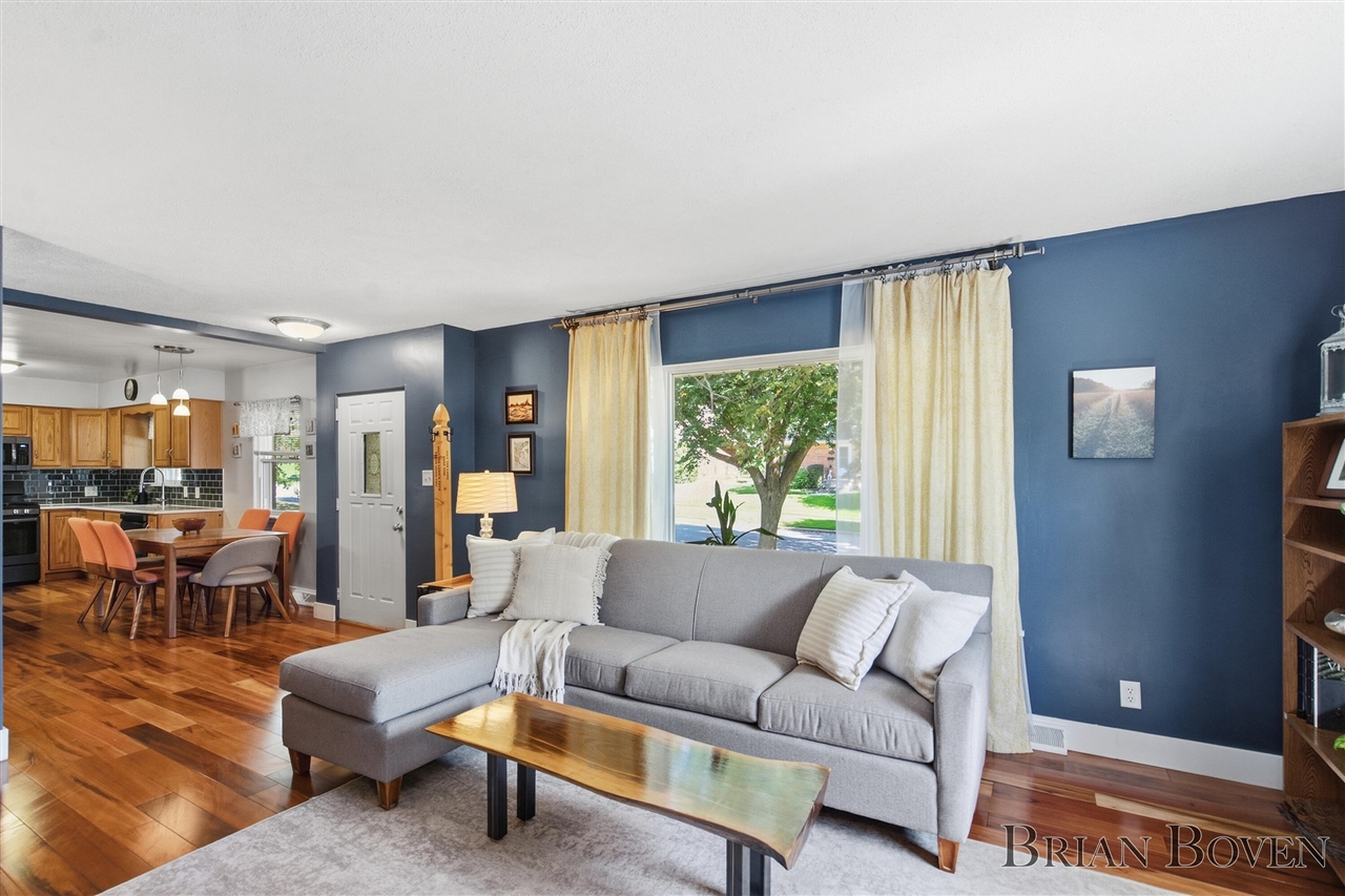 Photo 3 of Single family home for sale at 1857 Houseman Ave, Grand Rapids, MI 49505 | MLS# 70558830 | Listing updated on 2026-09-16