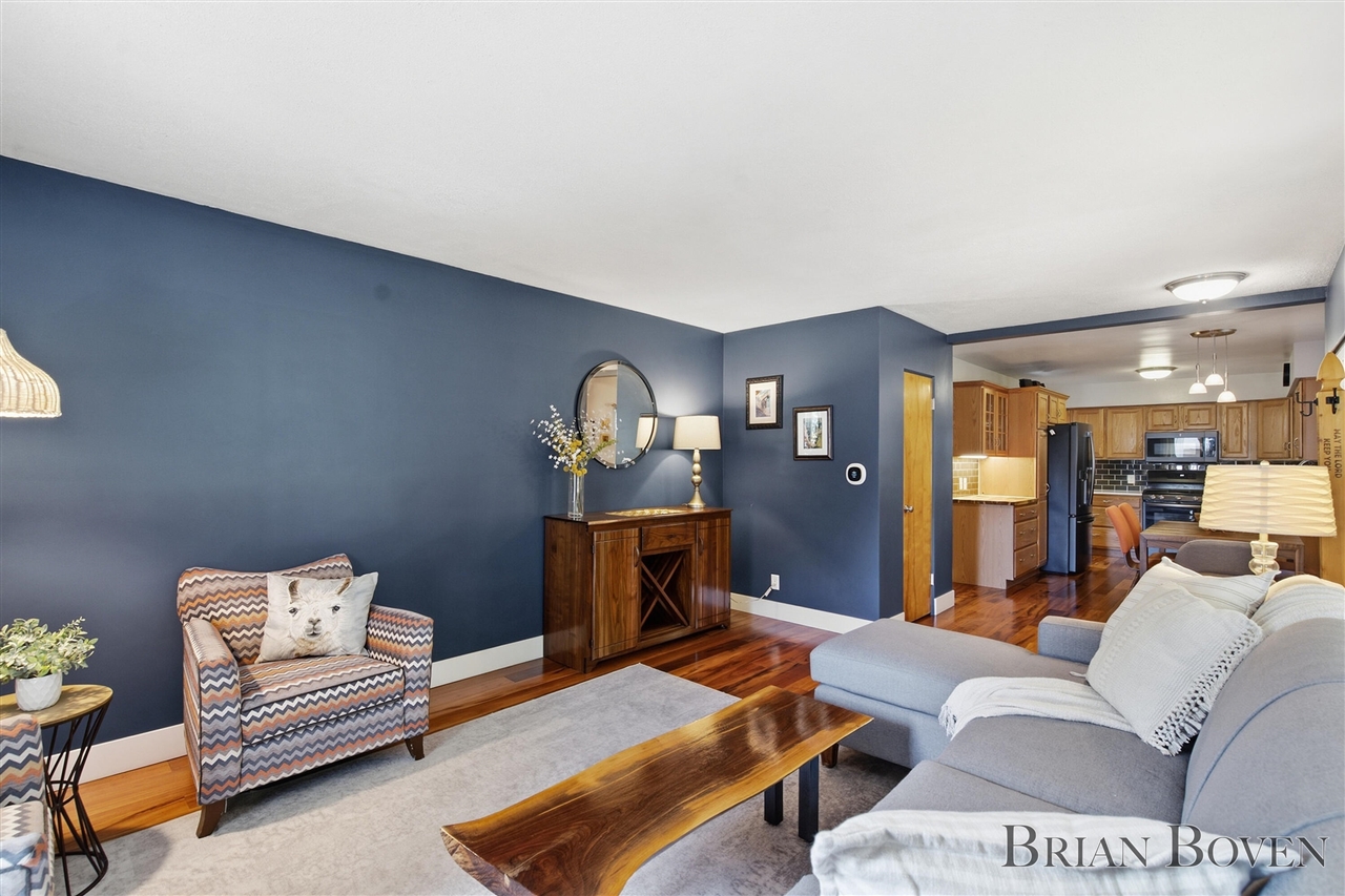 Photo 4 of Single family home for sale at 1857 Houseman Ave, Grand Rapids, MI 49505 | MLS# 70558830 | Listing updated on 2026-09-16