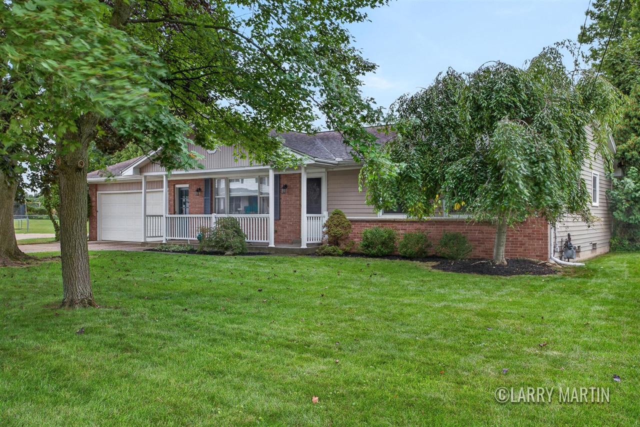 Photo 2 of Single family home for sale at 3649 Aspen Ct, Grandville, MI 49418 | MLS# 70558856 | Listing updated on 2026-09-16