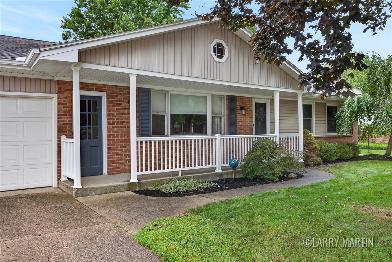 Photo 3 of Single family home for sale at 3649 Aspen Ct, Grandville, MI 49418 | MLS# 70558856 | Listing updated on 2026-09-16