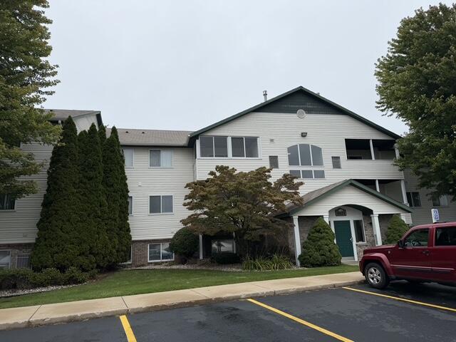 Photo 1 of Condo for sale at 5821 Crosswinds Dr #31, Norton Shores, MI 49444 | MLS# 70558888 | Listing updated on 2026-09-17