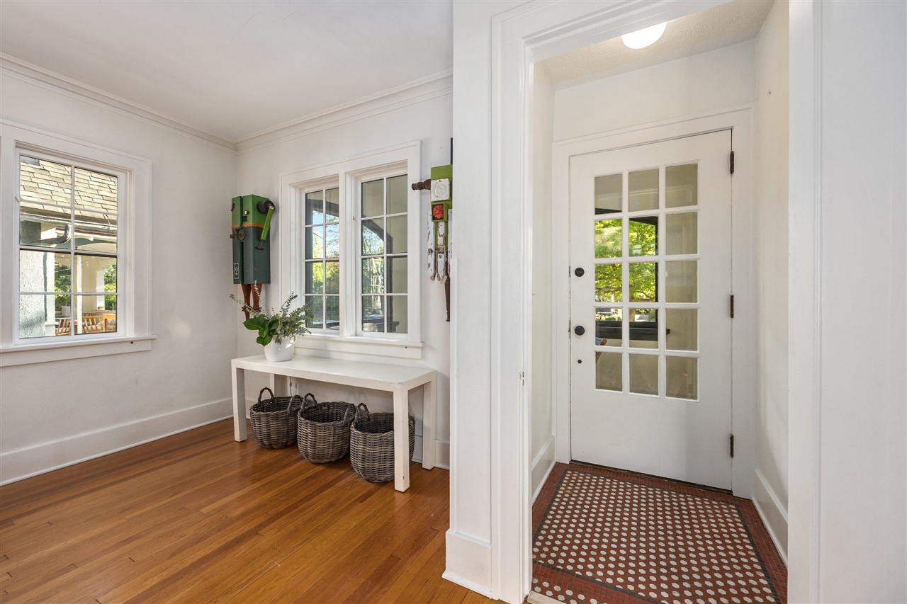 Photo 4 of Single family home for sale at 217 Hampton Ave, Grand Rapids, MI 49506 | MLS# 70558933 | Listing updated on 2026-09-17