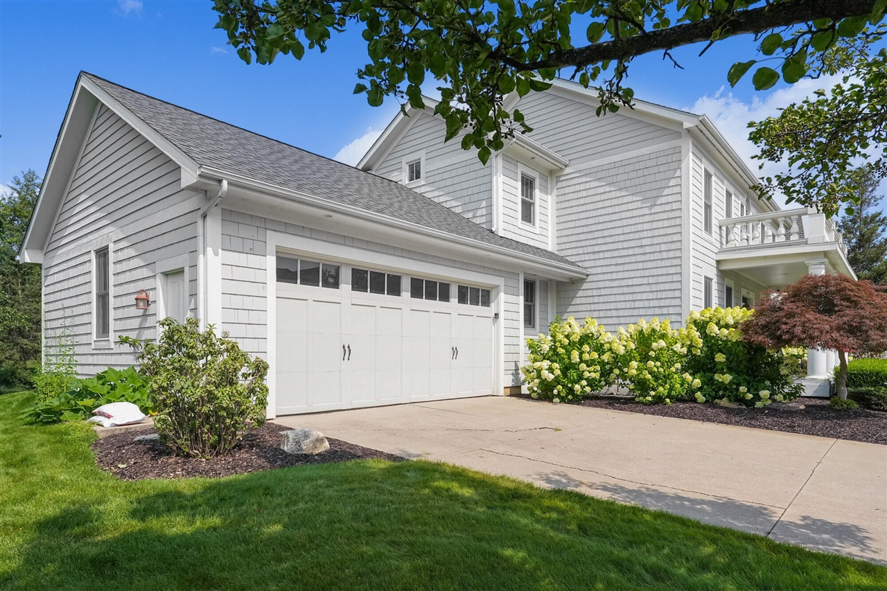 Photo 4 of Single family home for sale at 2477 Blackberry Ln, Grand Rapids, MI 49525 | MLS# 70558955 | Listing updated on 2026-09-17
