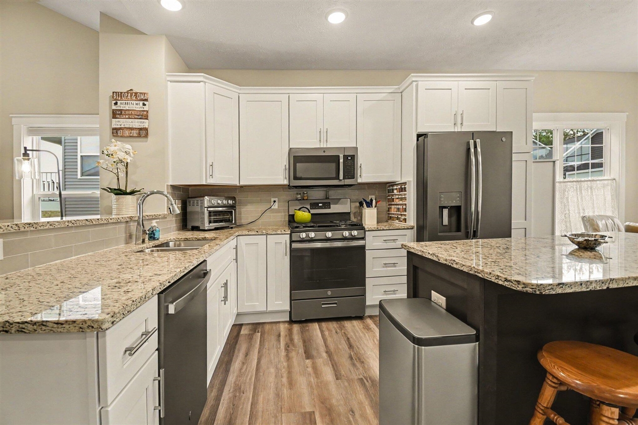 Listing Photo 5 - Condo for sale in building located at 3519 Pleasant River St, Grandville, MI 49418