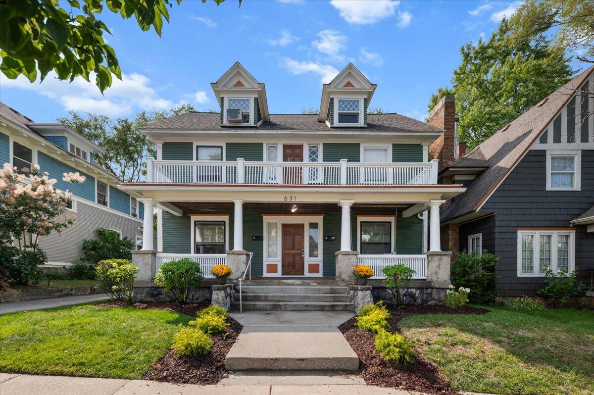 Single family home for sale at 631 Paris Ave, Grand Rapids, MI 49503 | MLS# 70558991
