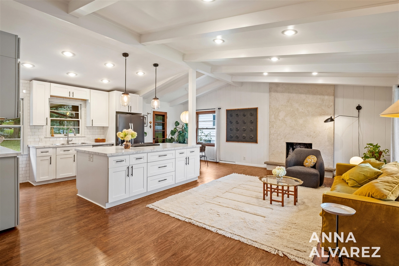 Photo 3 of Single family home for sale at 3404 Senora Ave, Grand Rapids, MI 49508 | MLS# 70559015 | Listing updated on 2026-09-18