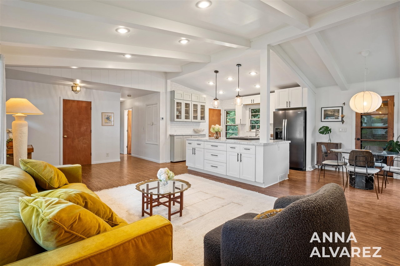 Photo 4 of Single family home for sale at 3404 Senora Ave, Grand Rapids, MI 49508 | MLS# 70559015 | Listing updated on 2026-09-18