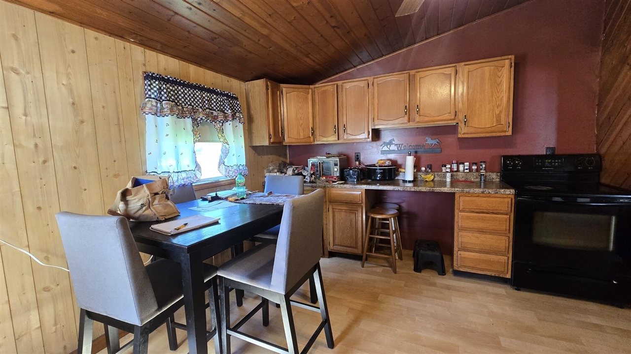 Photo 3 of Sale Pending at 5065 Lorenson Rd, Muskegon, MI 49445 | MLS# 70559034 | Listing updated on 2026-09-23