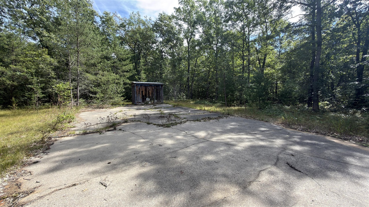 Photo 3 of Land for sale at 151 N Horseshoe Bnd Rd, Manistee, MI 49660 | MLS# 70559036 | Listing updated on 2026-09-18