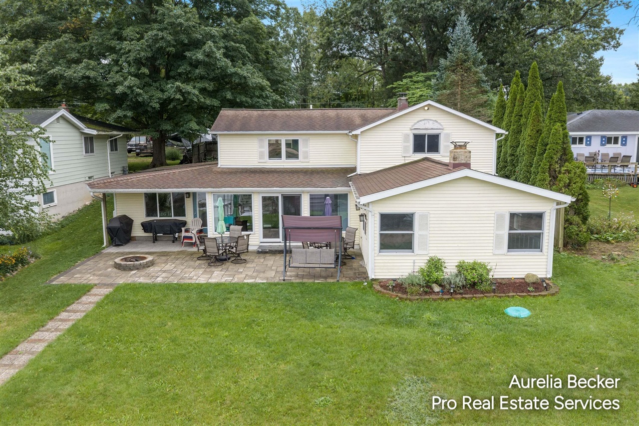 Photo 3 of Single family home for sale at 13555 Sunset Shrs Dr, Cedar Springs, MI 49319 | MLS# 70559058 | Listing updated on 2026-09-16