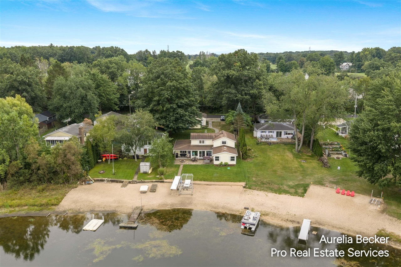 Photo 4 of Single family home for sale at 13555 Sunset Shrs Dr, Cedar Springs, MI 49319 | MLS# 70559058 | Listing updated on 2026-09-16