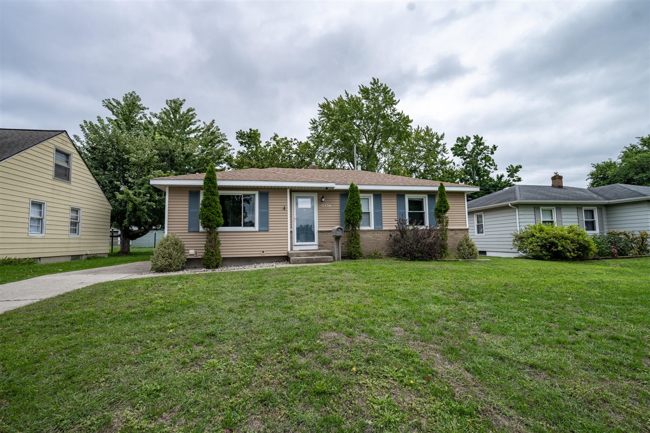 Photo 2 of Single family home for sale at 3134 Englehurst Ave, Grand Rapids, MI 49548 | MLS# 70559070 | Listing updated on 2026-09-17
