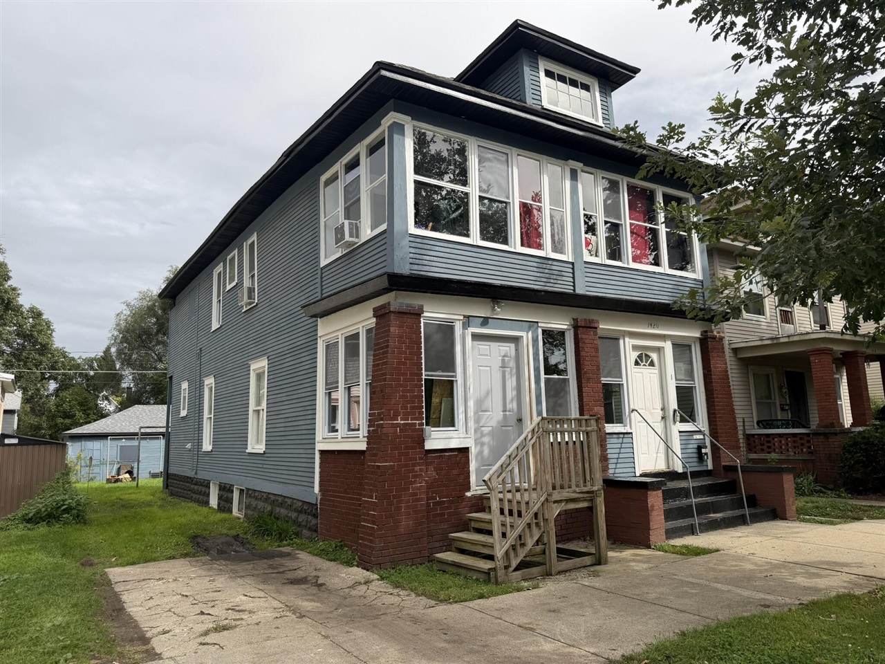 Photo 1 of Multi family home for sale at 1420 Hamilton Ave, Grand Rapids, MI 49504 | MLS# 70559079 | Listing updated on 2026-09-17