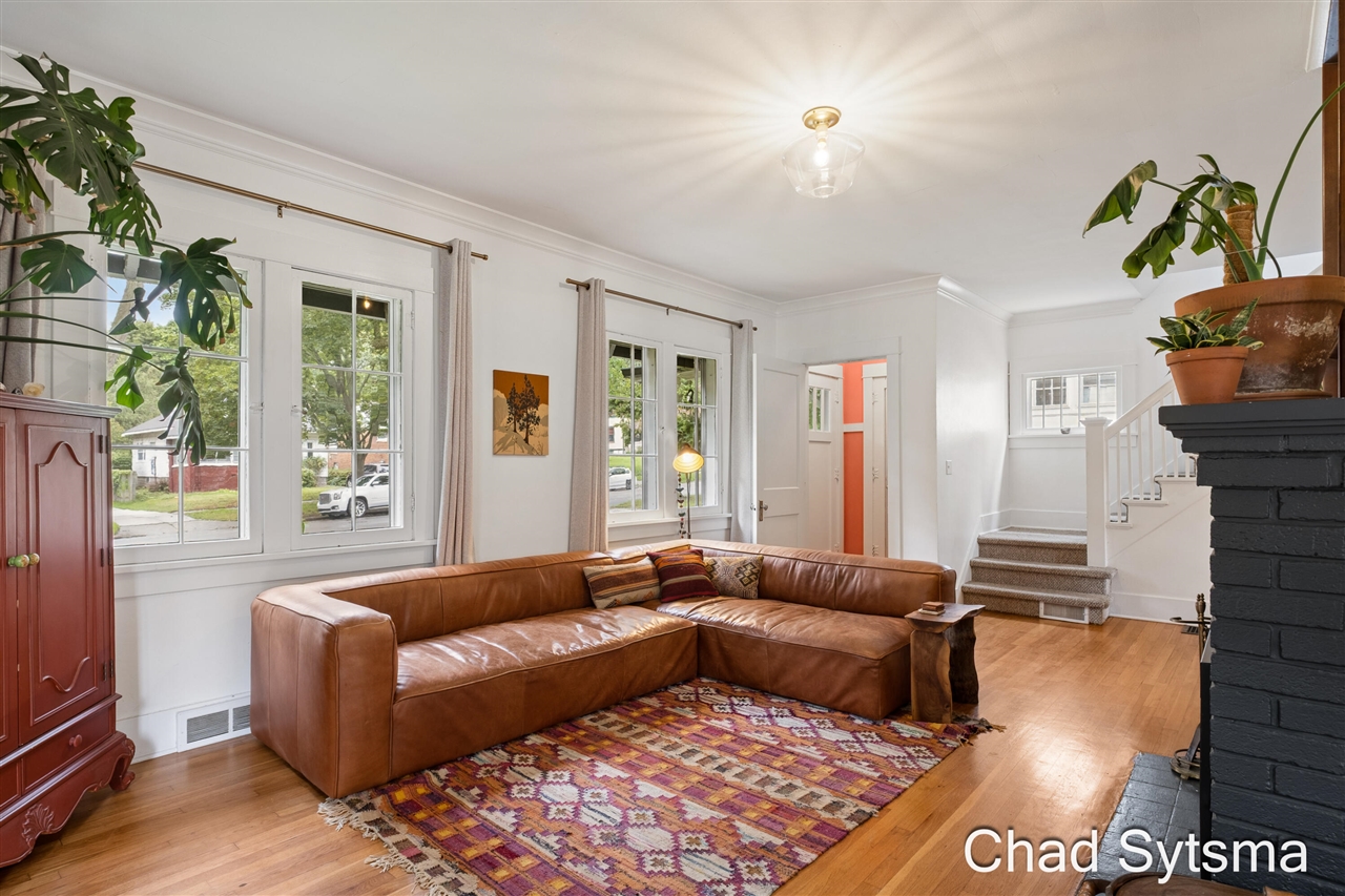 Photo 2 of Single family home for sale at 324 Ball Park Blvd, Grand Rapids, MI 49504 | MLS# 70559087 | Listing updated on 2026-09-18
