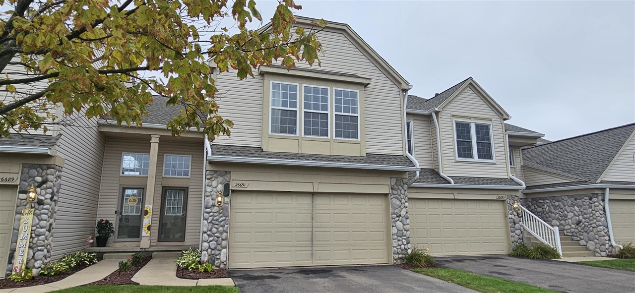 Photo 2 of Sale Pending at 26691 Kirkway Dr, Woodhaven, MI 48183 | MLS# 70559093 | Listing updated on 2026-09-18