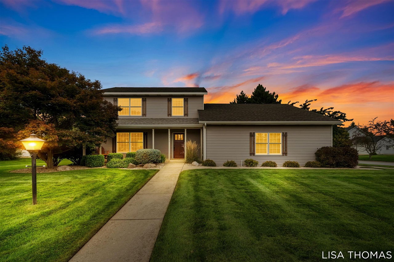 Photo 2 of Single family home for sale at 2311 Old Dominion Ct, Grand Rapids, MI 49508 | MLS# 70559104 | Listing updated on 2026-09-17