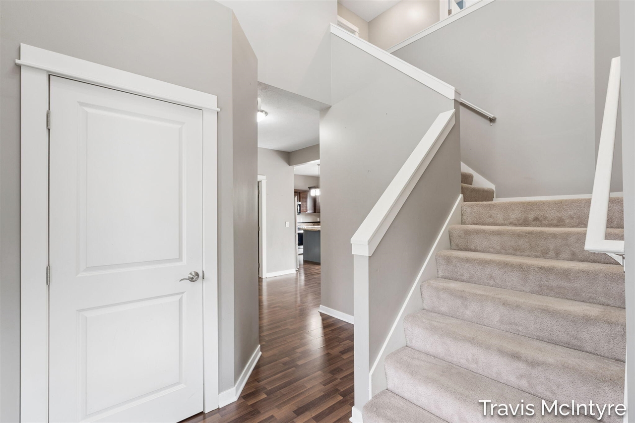Photo 4 of Single family home for sale at 6838 Fox Meadow Dr, Rockford, MI 49341 | MLS# 70559109 | Listing updated on 2026-09-18