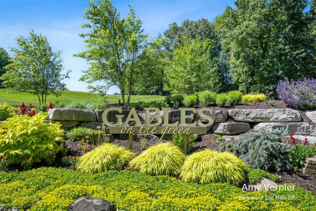 Photo 2 of Sale Pending at 4081 E Gables Ct, Grand Rapids, MI 49525 | MLS# 70559135 | Listing updated on 2026-09-23
