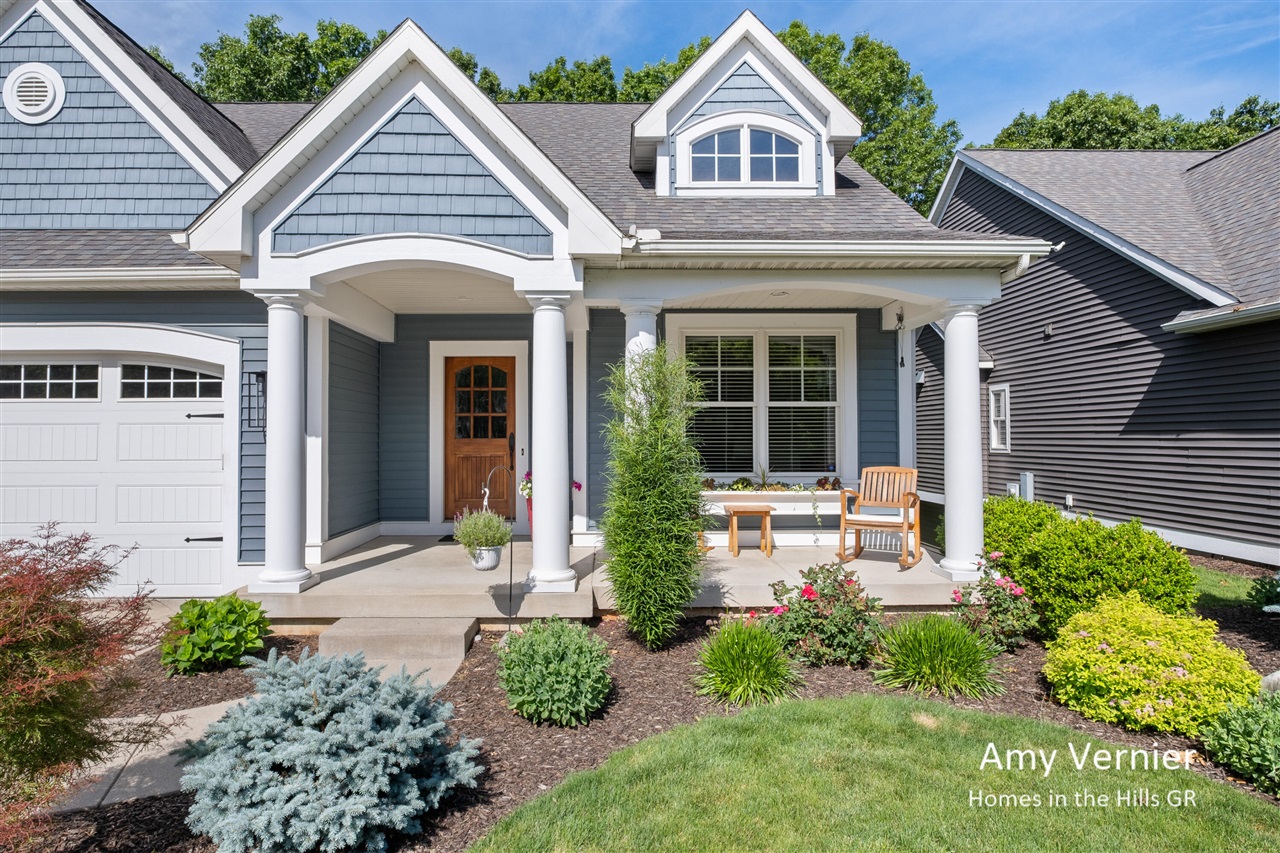 Photo 3 of Sale Pending at 4081 E Gables Ct, Grand Rapids, MI 49525 | MLS# 70559135 | Listing updated on 2026-09-23