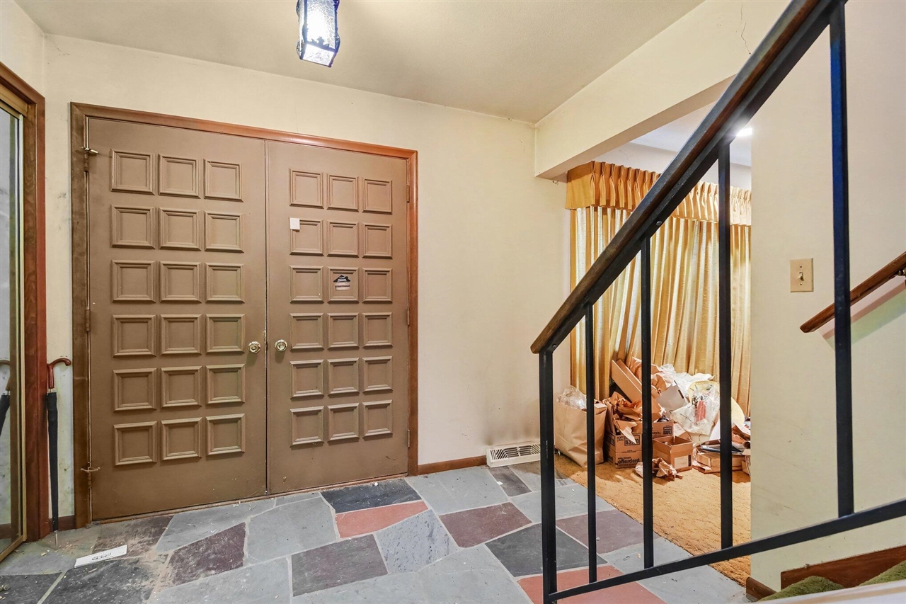 Photo 3 of Single family home for sale at 3423 Winterberry Ct, Grand Rapids, MI 49546 | MLS# 70559150 | Listing updated on 2026-09-17