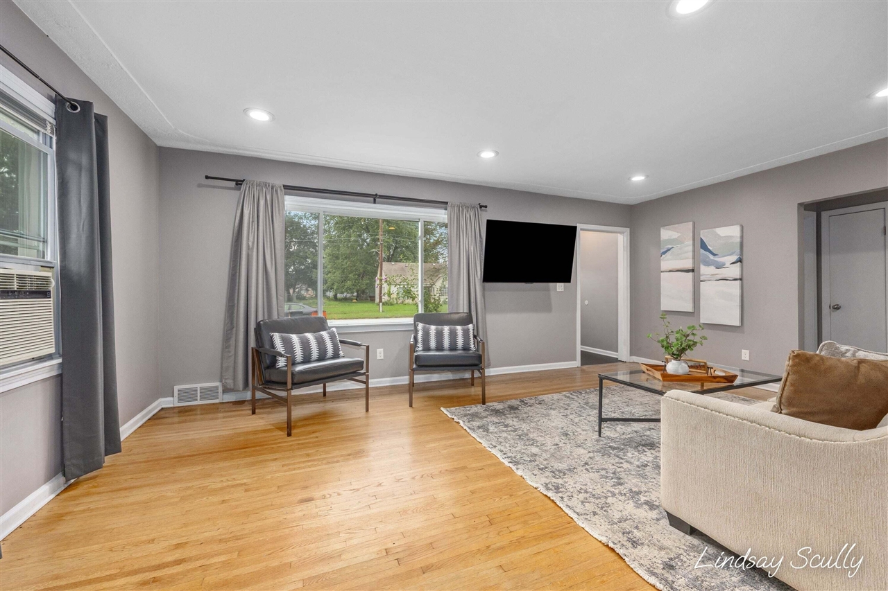 Photo 3 of Single family home for sale at 2952 West Ave, Wyoming, MI 49519 | MLS# 70559171 | Listing updated on 2026-09-19
