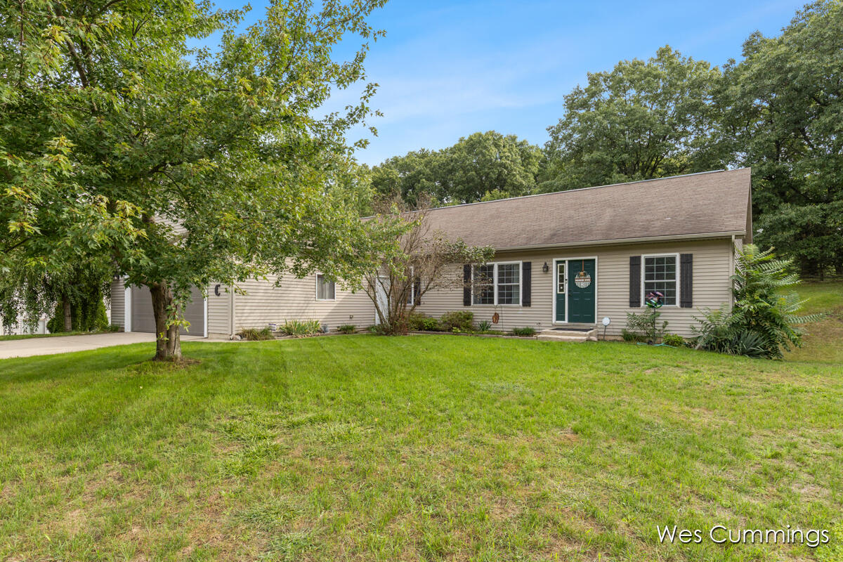 Photo 1 of Single family home for sale at 469 Country Meadows Dr, Comstock Park, MI 49321 | MLS# 70559175 | Listing updated on 2026-09-18