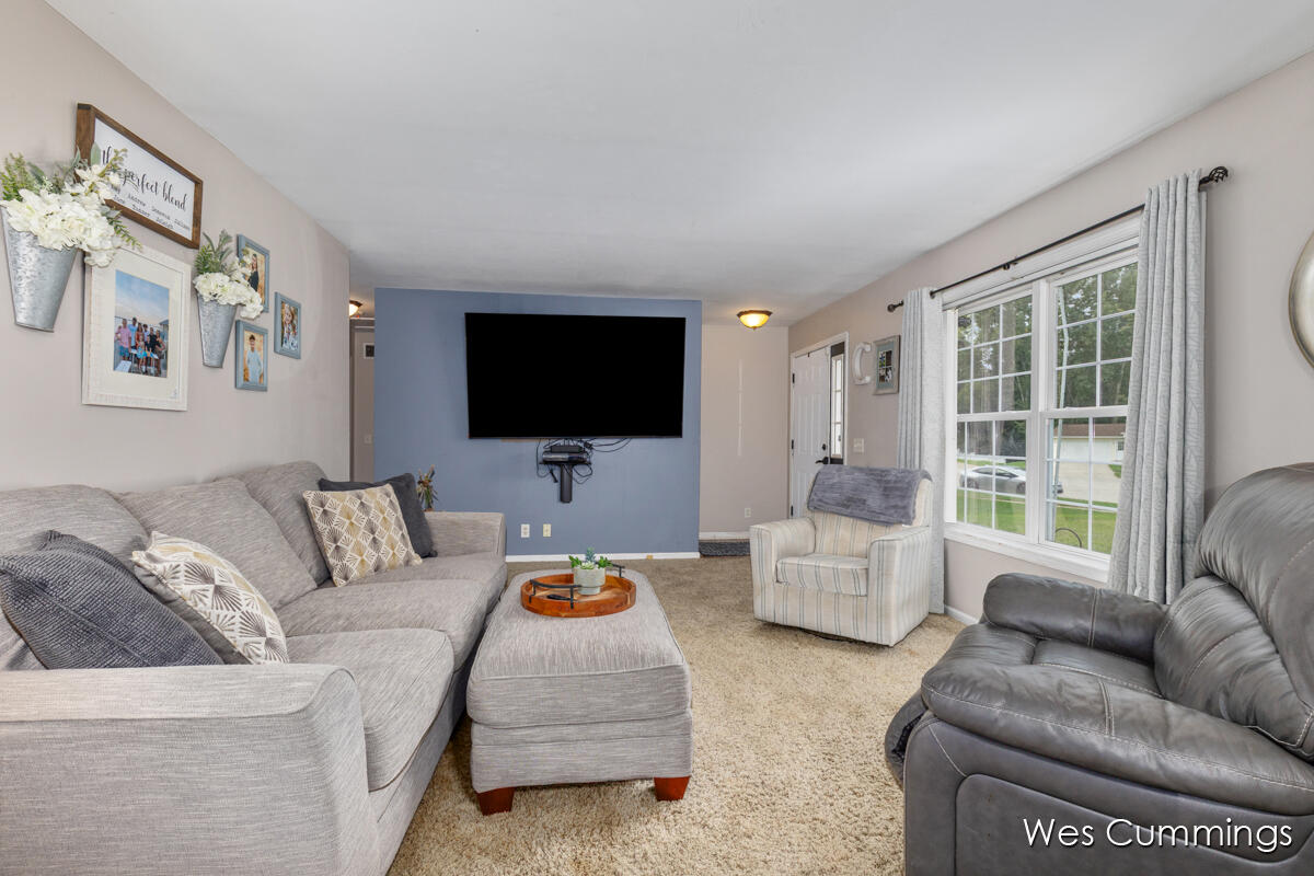 Photo 4 of Single family home for sale at 469 Country Meadows Dr, Comstock Park, MI 49321 | MLS# 70559175 | Listing updated on 2026-09-18