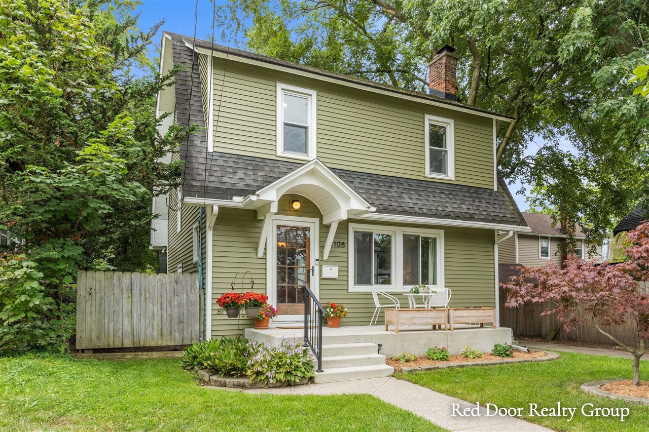 Single family home for sale at 1108 Fisk Rd, Grand Rapids, MI 49507 | MLS# 70559200