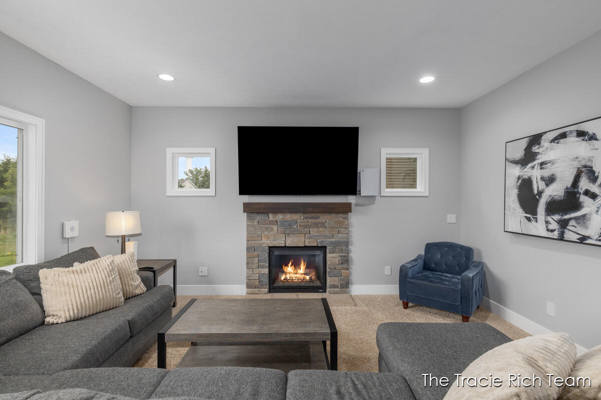 Photo 4 of Single family home for sale at 5701 Copper Ct, Caledonia, MI 49316 | MLS# 70559217 | Listing updated on 2026-09-18